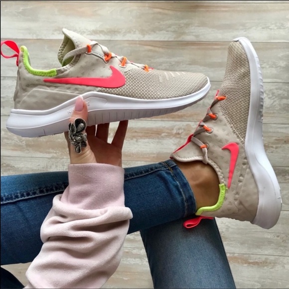 NWT Nike Free trainers - Picture 4 of 8